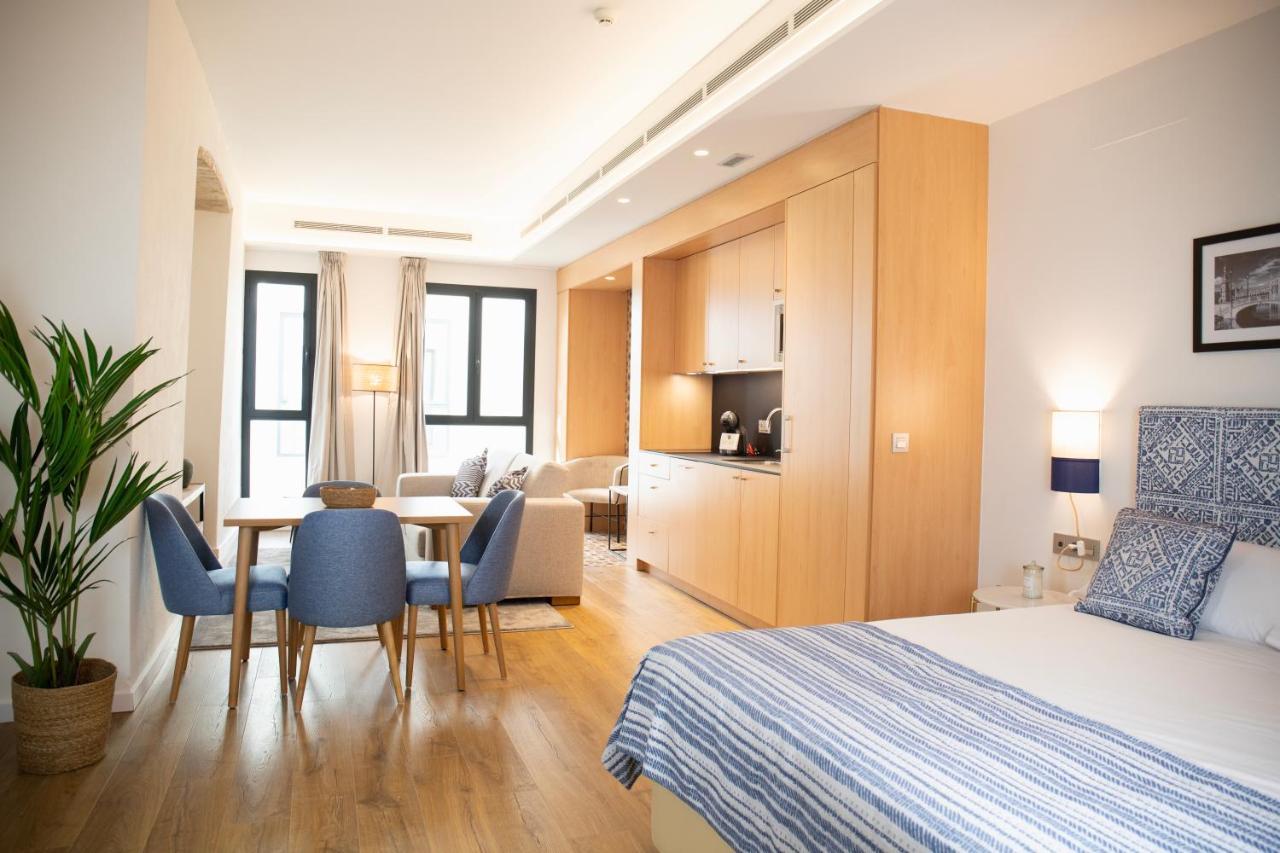 Nqn Aparts & Suites Sevilla Esterno foto