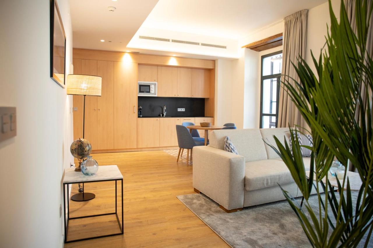 Nqn Aparts & Suites Sevilla Esterno foto