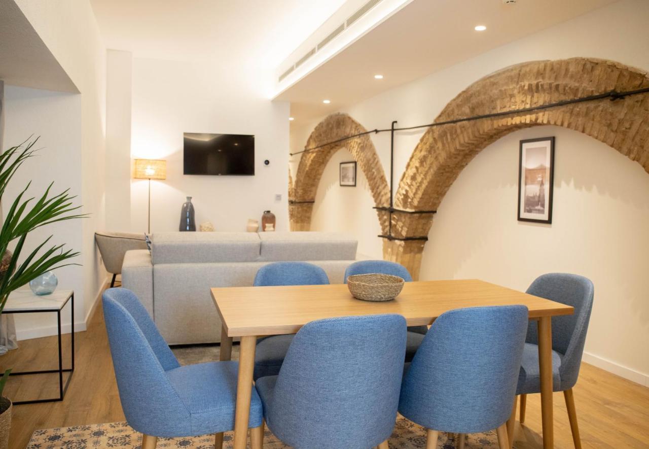 Nqn Aparts & Suites Sevilla Esterno foto