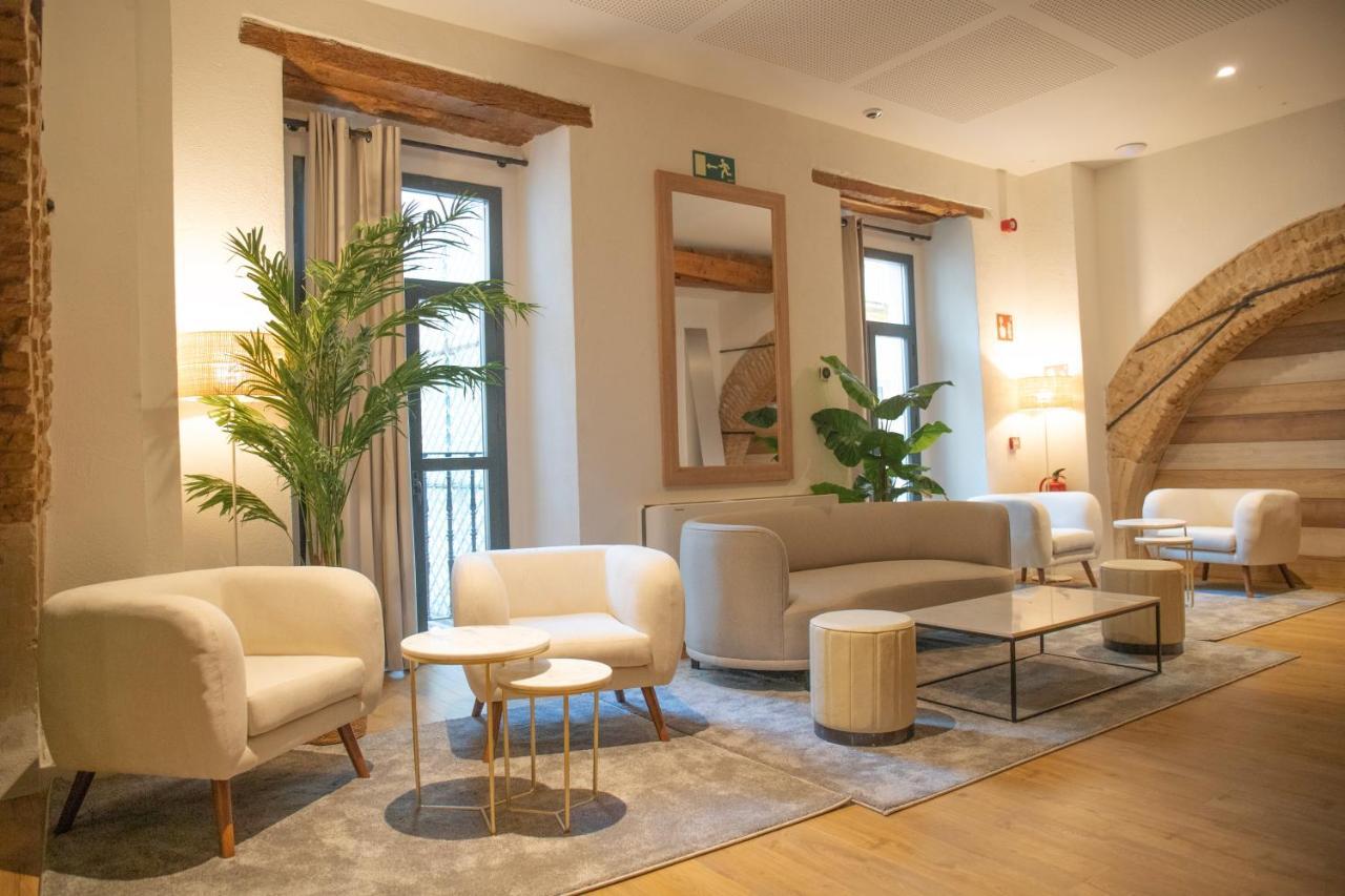 Nqn Aparts & Suites Sevilla Esterno foto