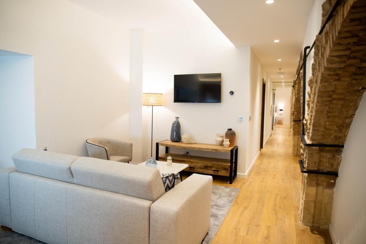 Nqn Aparts & Suites Sevilla Esterno foto