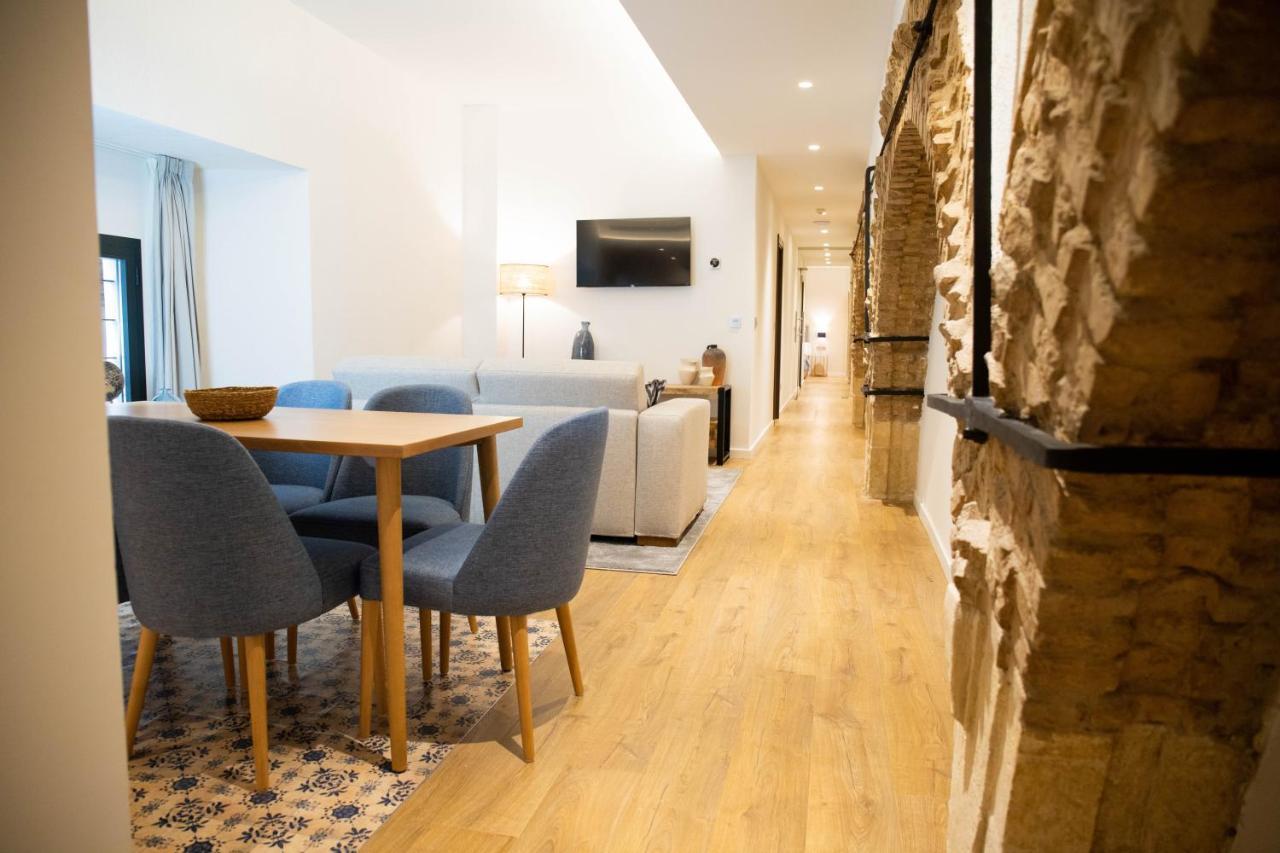 Nqn Aparts & Suites Sevilla Esterno foto