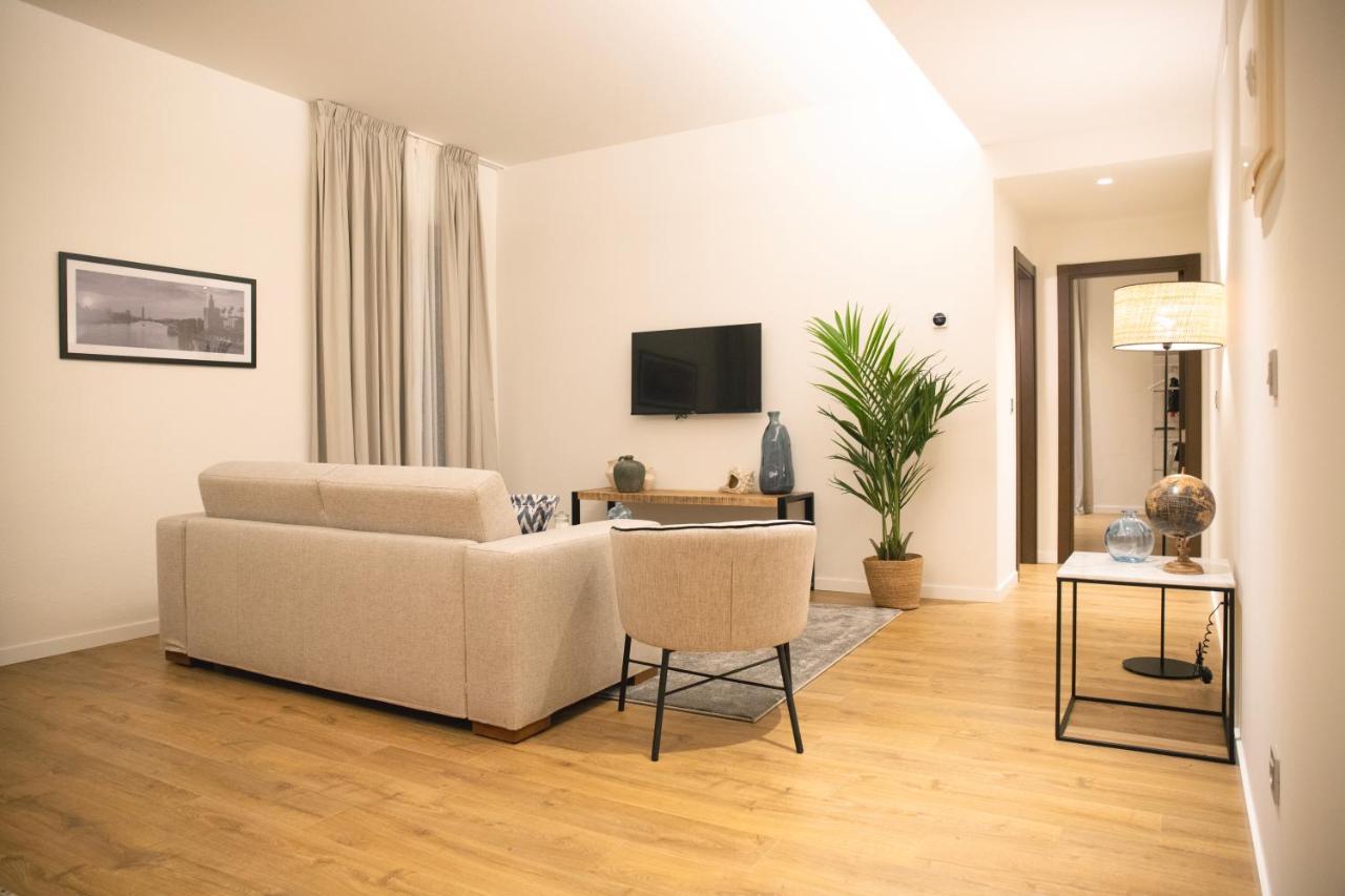 Nqn Aparts & Suites Sevilla Esterno foto