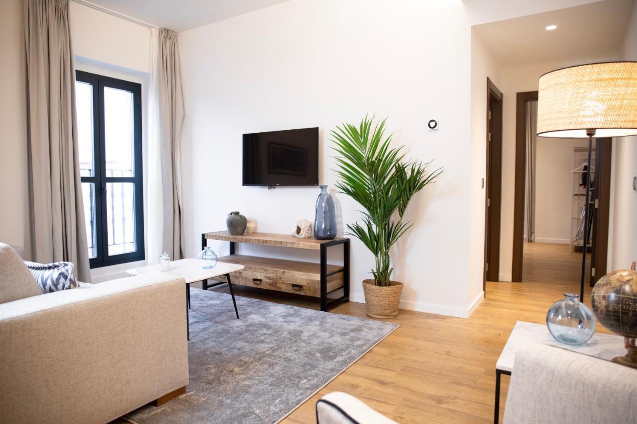Nqn Aparts & Suites Sevilla Esterno foto