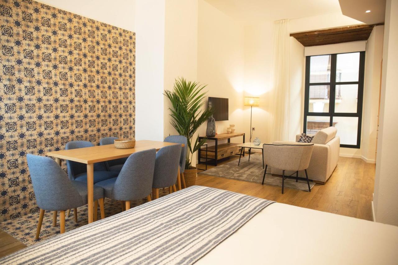 Nqn Aparts & Suites Sevilla Esterno foto