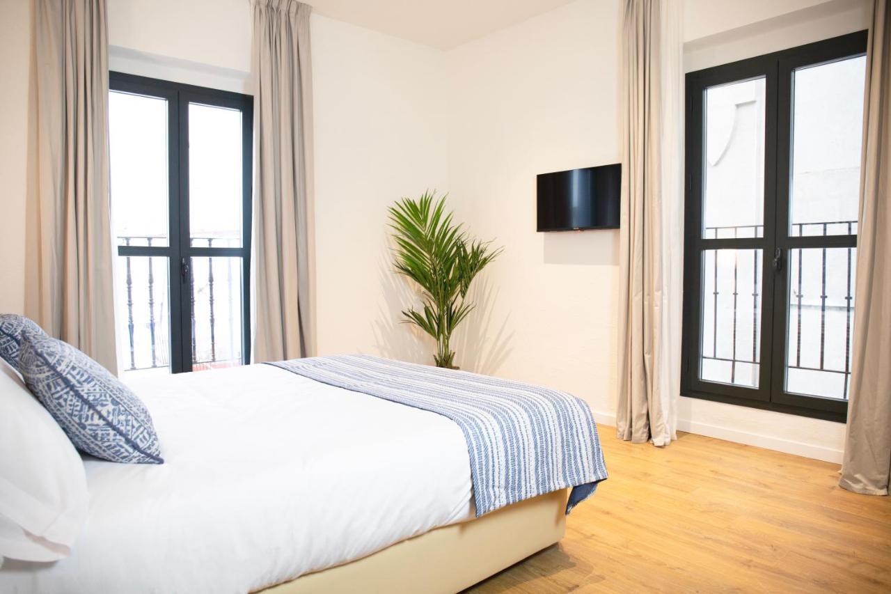 Nqn Aparts & Suites Sevilla Esterno foto
