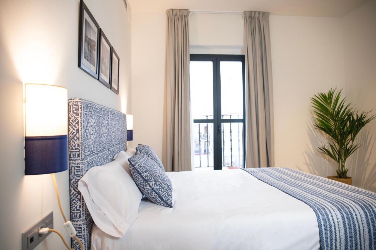 Nqn Aparts & Suites Sevilla Esterno foto