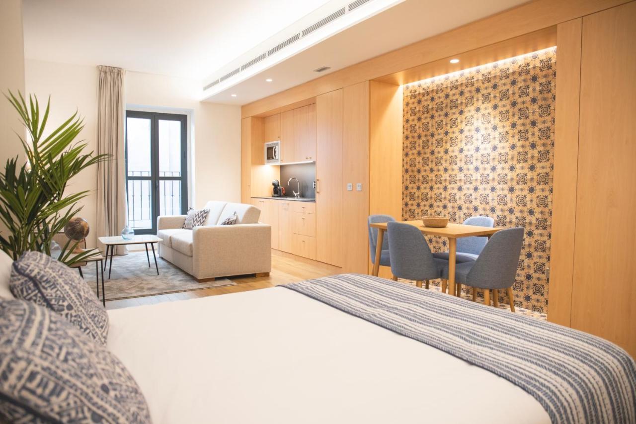 Nqn Aparts & Suites Sevilla Esterno foto