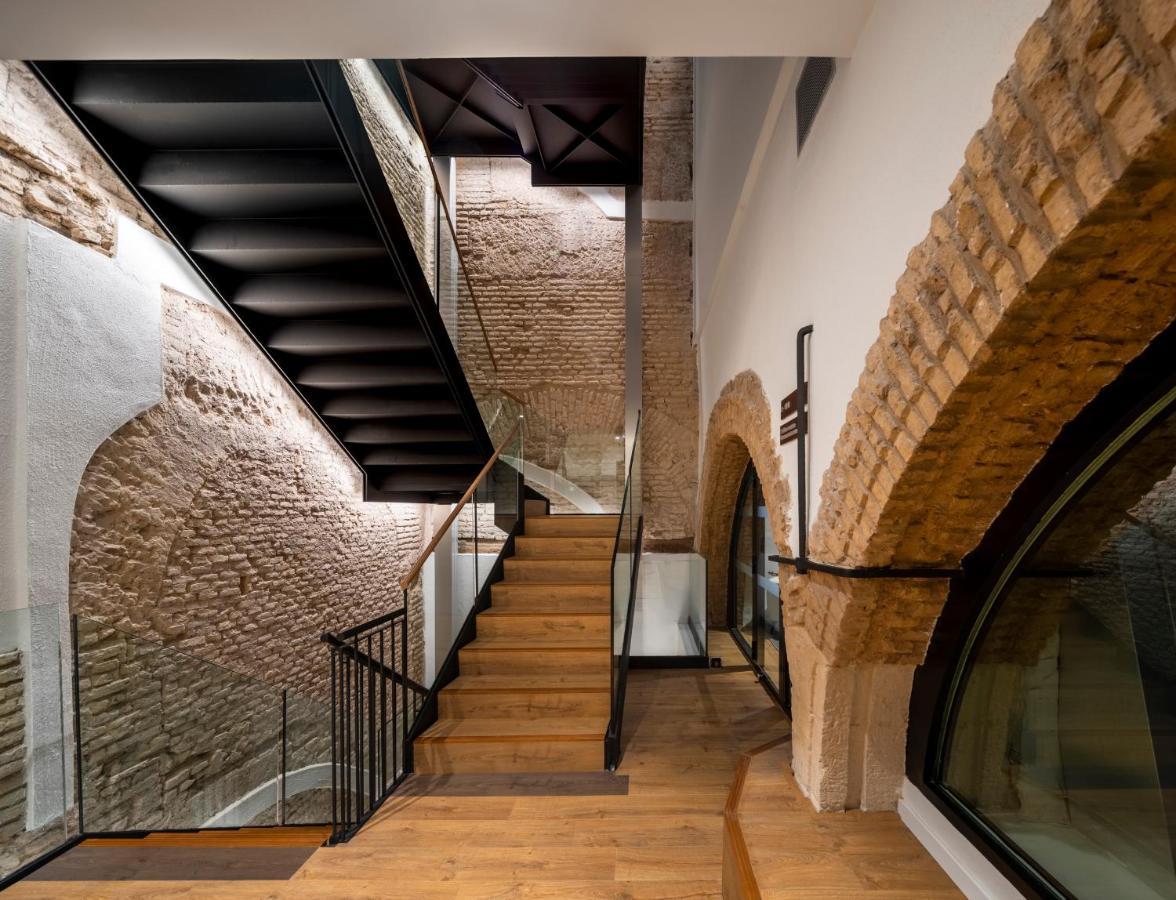 Nqn Aparts & Suites Sevilla Esterno foto